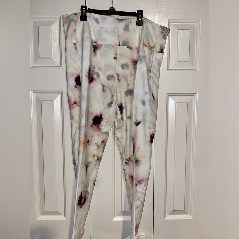 CALIA Women's Energize Core High Rise 7/8 Leggings in Watercolor Multi